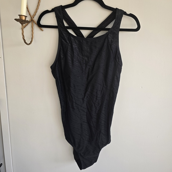 Elegant Black Women's Swimsuit - Picture 2 of 8